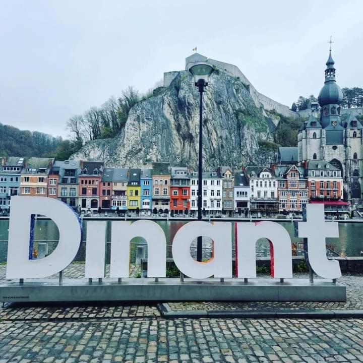 Chez Nanou, Dinant Exterior foto